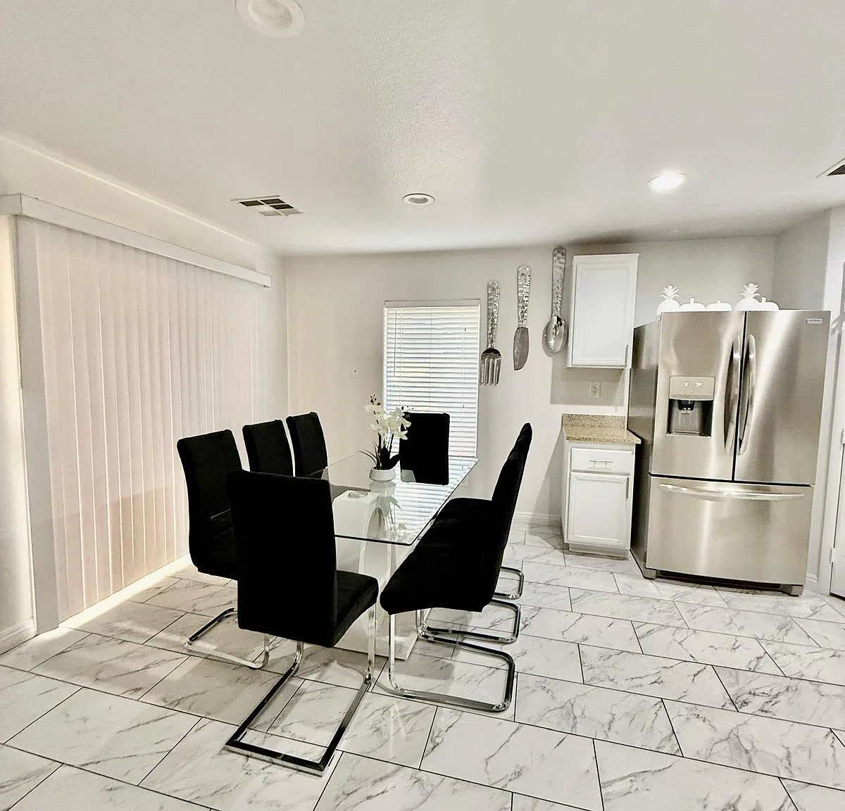 4 bed, 1891 sqft, $2,500 — Photo 4