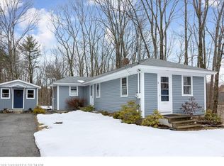 11 Maple Street Ext, Topsham, ME 04086