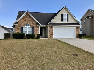 189 Bennington Dr, Raeford, NC 28376