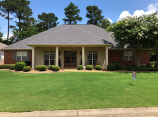 111 Tuxford Rd, Starkville, MS 39759