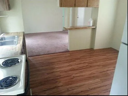 2 bed, 1000 sqft, $995 — Photo 4