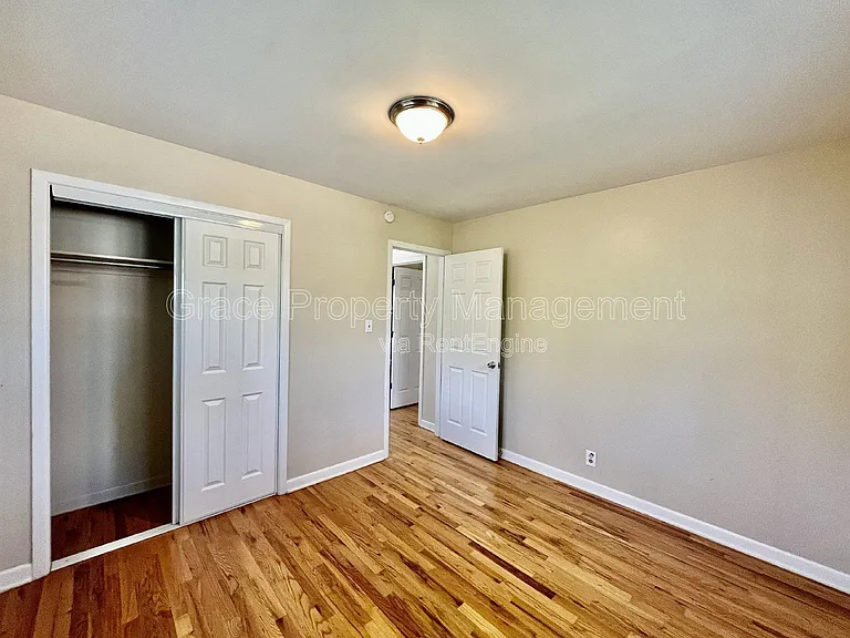 10758 Ogden St — Photo 9