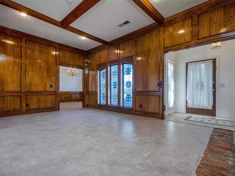 4633 Centenary Dr — Photo 6