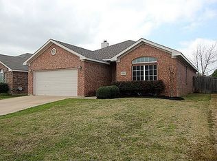 10529 Aransas Dr, Fort Worth, TX 76131