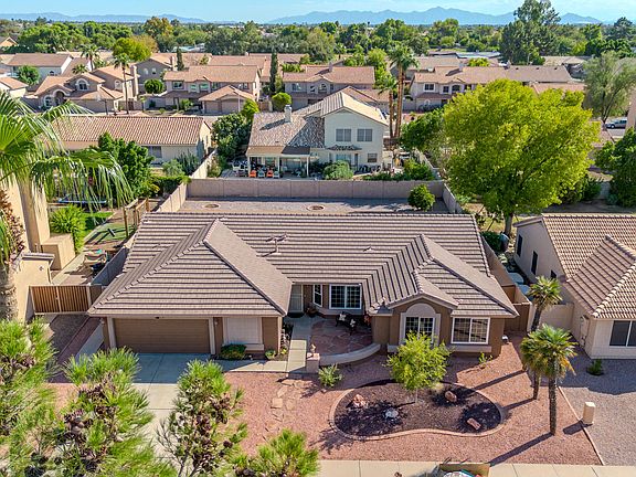 4th image of 7569 W MAUI Lane