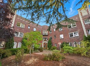 711 NE Randall Ave APT 203, Portland, OR 97232