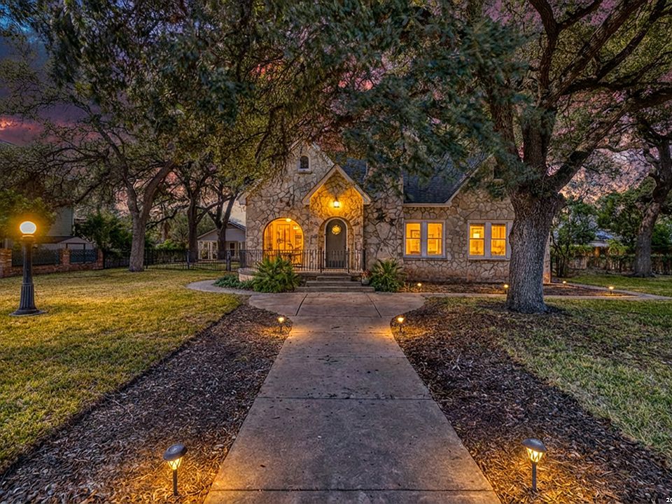 1st image of 807 N Getty St