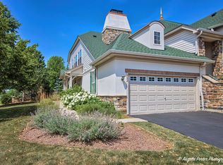 382 Bay Tree Cir, Vernon Hills, IL 60061