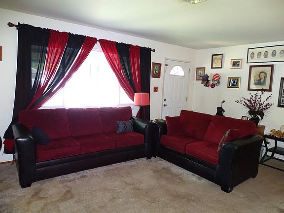 4th image of 815 Cascade Ave