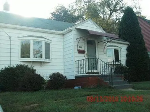 727 Massachusetts St, Ellwood City, PA 16117