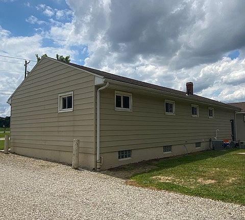 4th image of 8018 E Lincoln Way