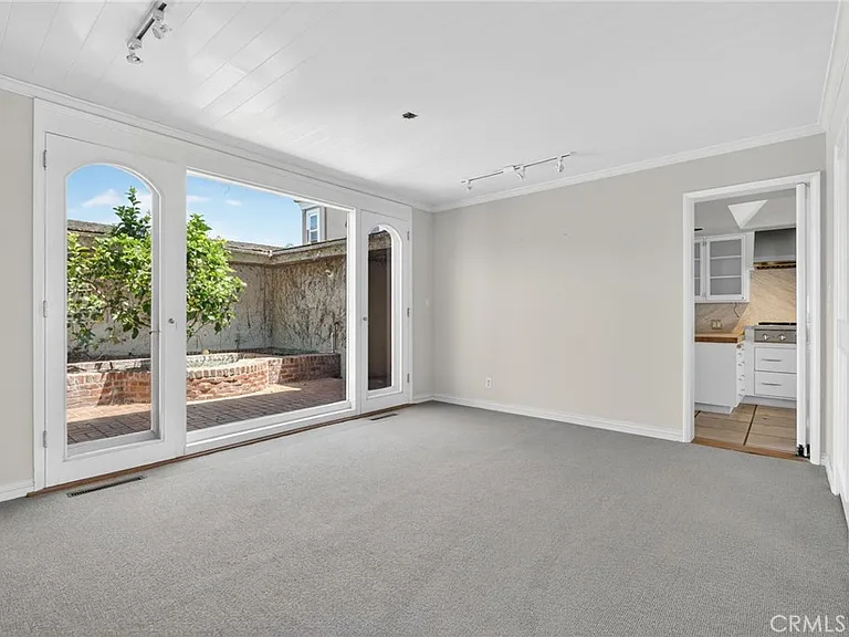 501 Morning Star Ln — Photo 13