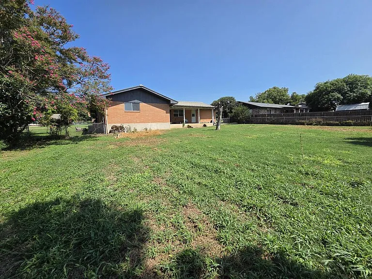 107 Timber Ln — Photo 17