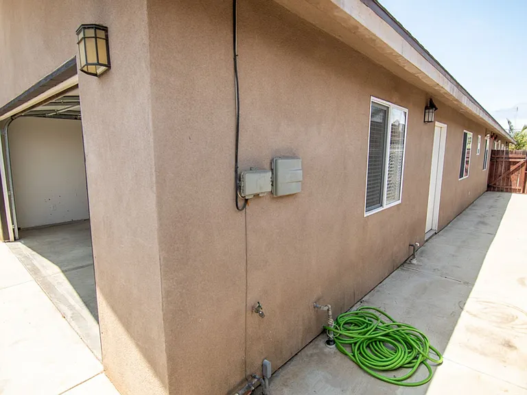 1181 Florida St — Photo 11