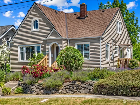 5631 S Sheridan Avenue, Tacoma, WA 98408