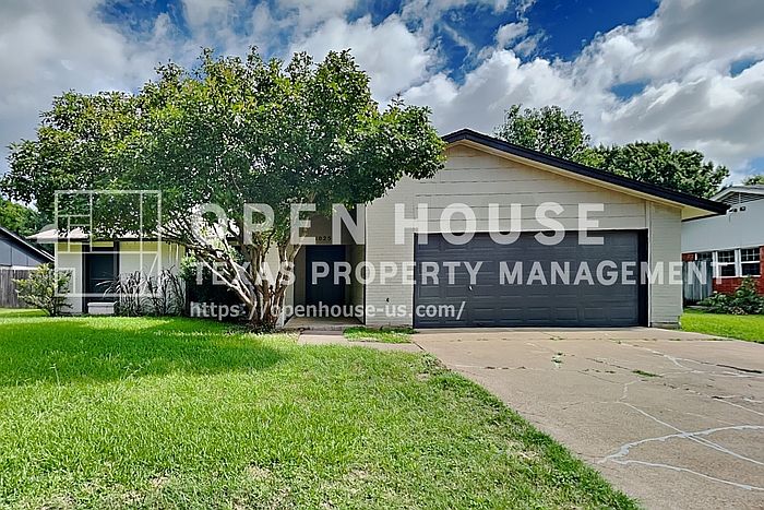 1st image of 1025 Aspen Ln