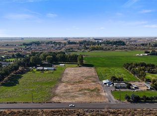 Bernet Platt, Moses Lake, WA 98837