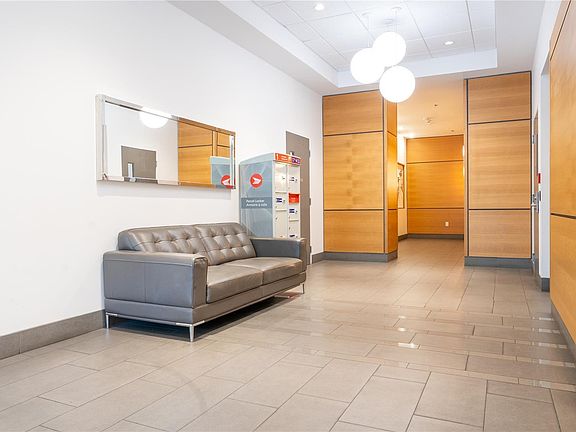 5th image of 960 Yates St #806