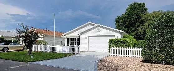 2845 Barboza Dr