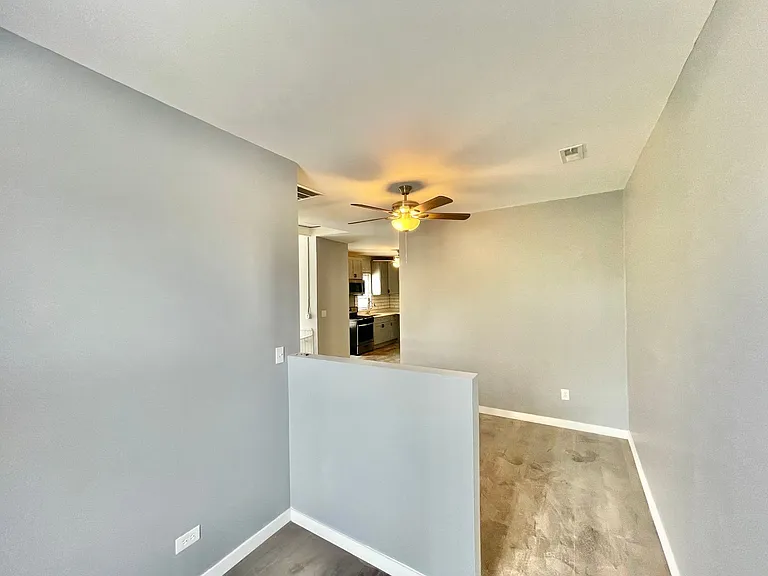 1833 W 21st St — Photo 6
