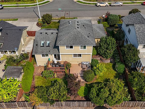 3rd image of 7324 30th Street NE