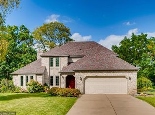 1666 Kristin Ct, Minneapolis, MN 55432