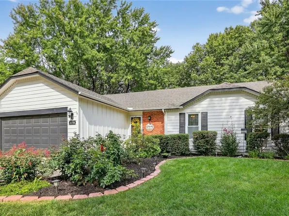 15706 W 126th St, Olathe, KS 66062