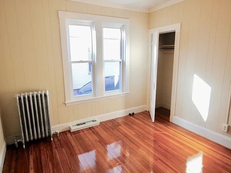 139 E Cottage St #2 — Photo 3