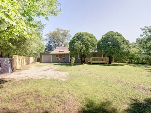 1056 N Battin Dr, Wichita, KS 67208