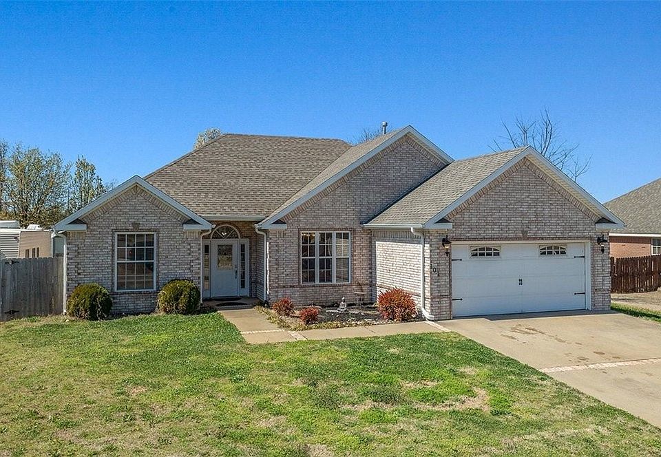 1st image of 101 Blair Cir