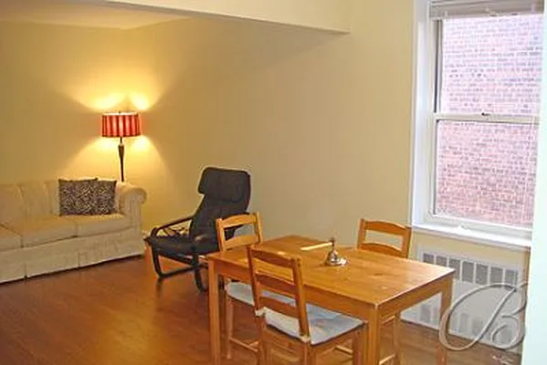 Sold by Bellmarc Realty | media 3