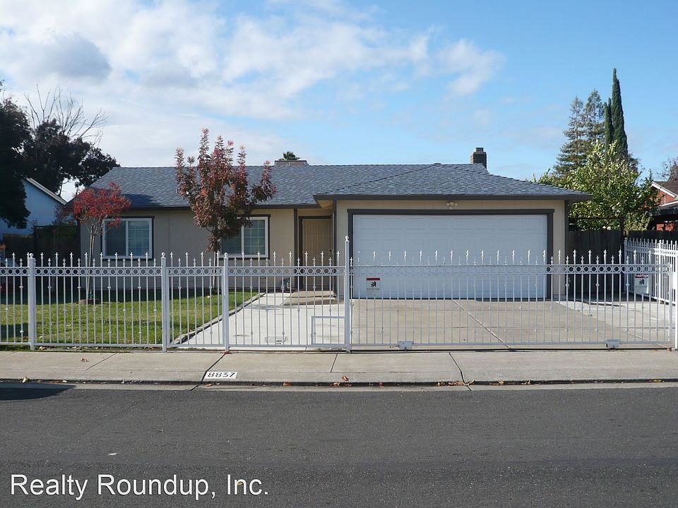 1st image of 8837 Lansdowne Dr