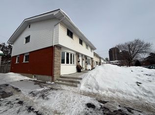 973 Eiffel Ave, Ottawa, ON K2C 0J3