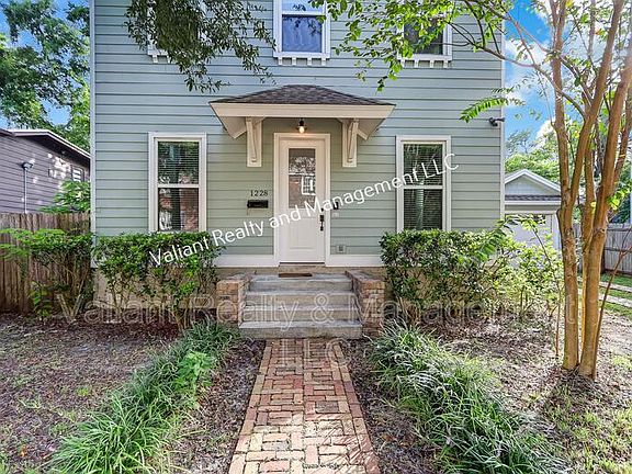 4th image of 1228 Willow Ct