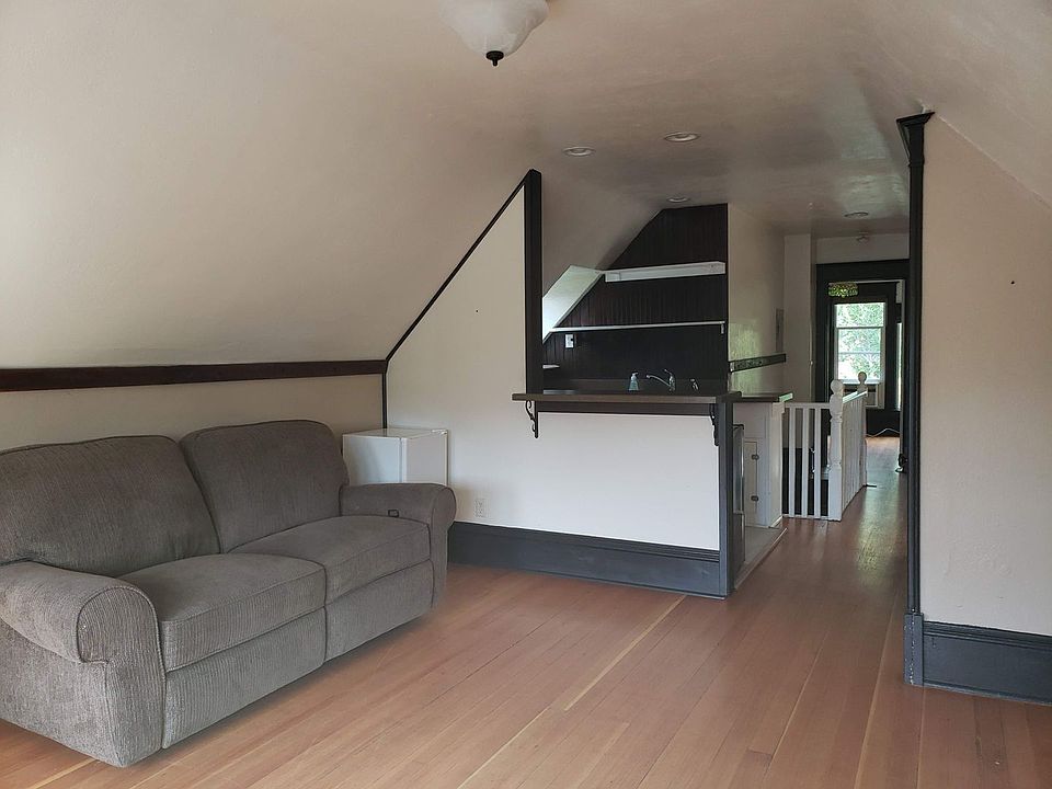 Granger Apartments 104 N East St Livingston MT Zillow