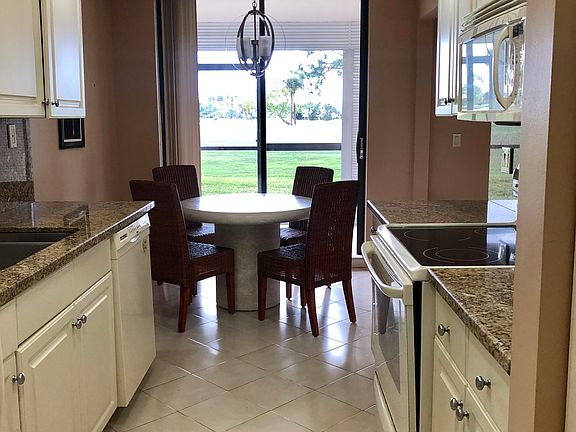 Kitchen is light and bright!