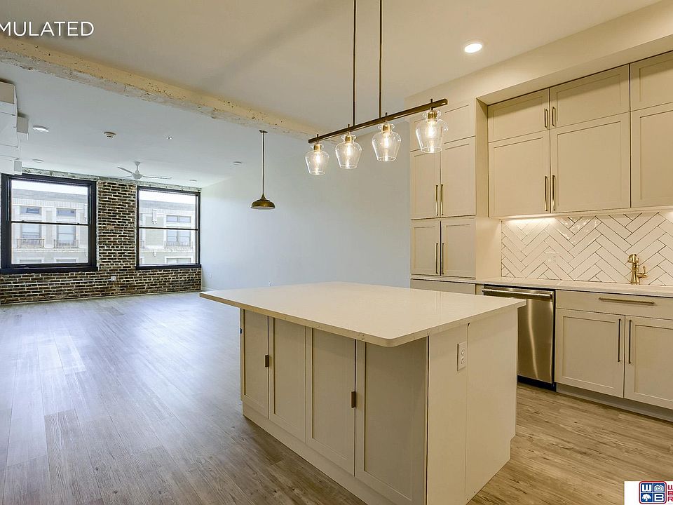 1st image of 947 O St #604