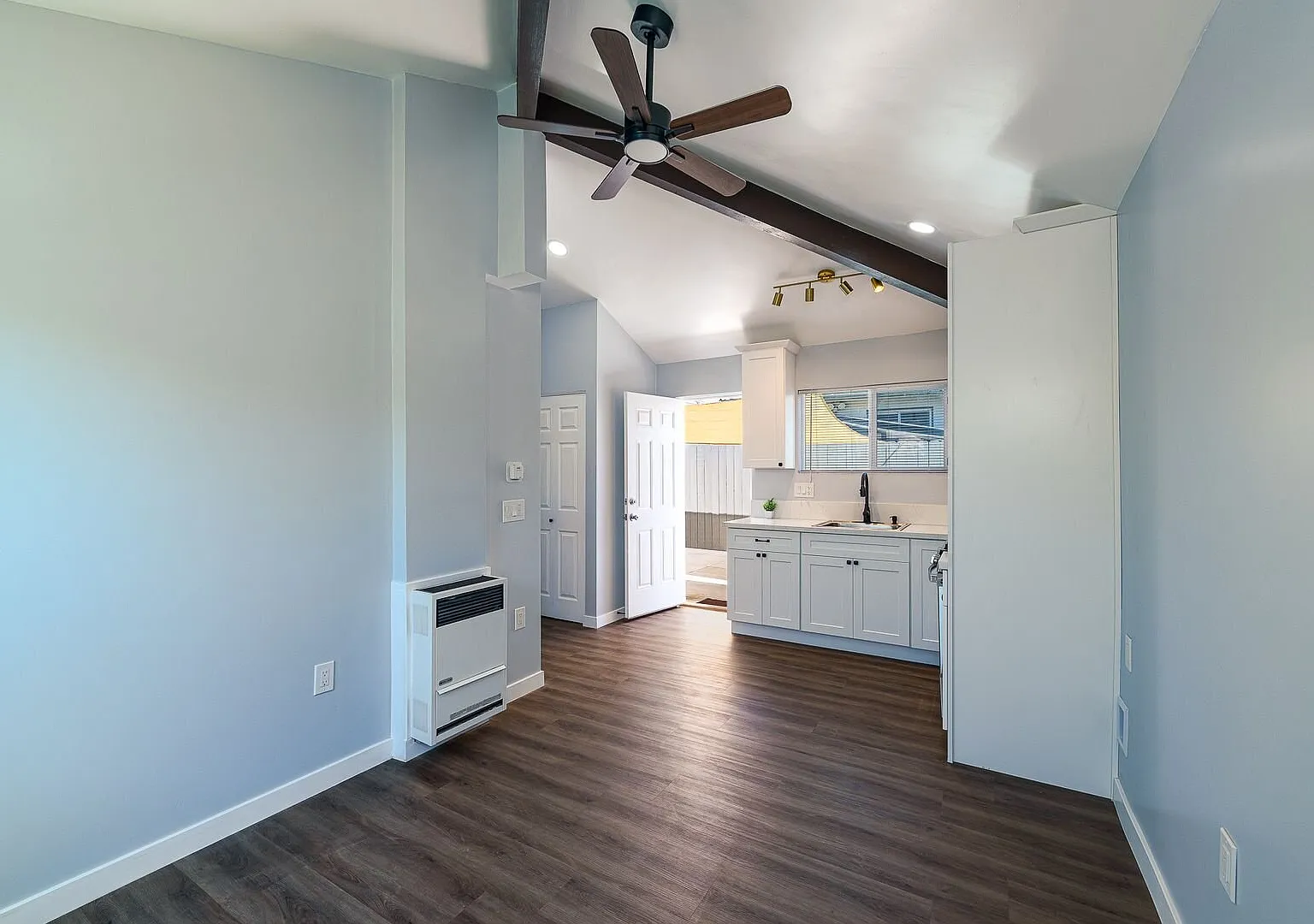 1 Bedroom + 1 Bathroom ADU | Cal-Gisler | Oxnard | Unfurnished — Photo 2