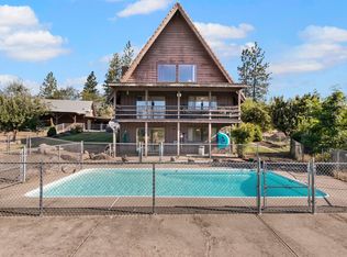 1875 Crowfoot Rd, Eagle Point, OR 97524