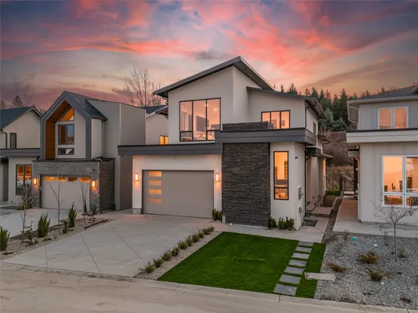 1008 Bull Cres, Kelowna, BC V1W 0E6