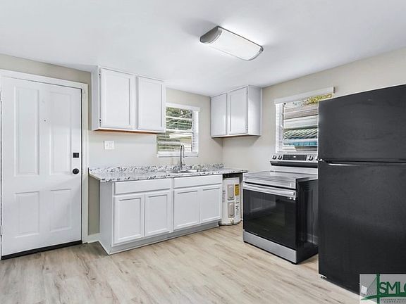 3rd image of 703 W 46th St