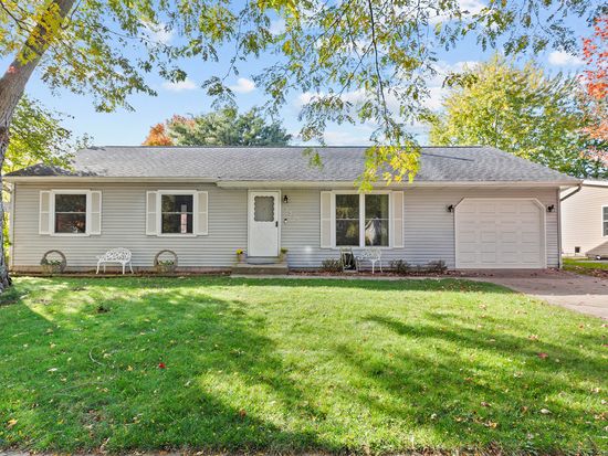 2303 Worthington Dr, Valparaiso, IN 46383