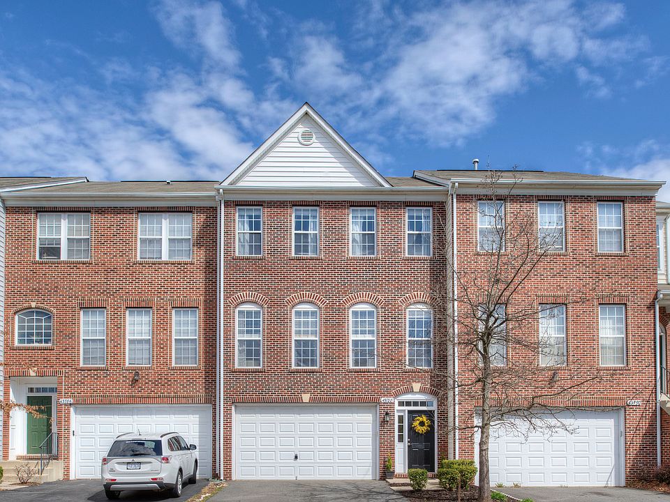 1st image of 43788 Maison Blanc Sq