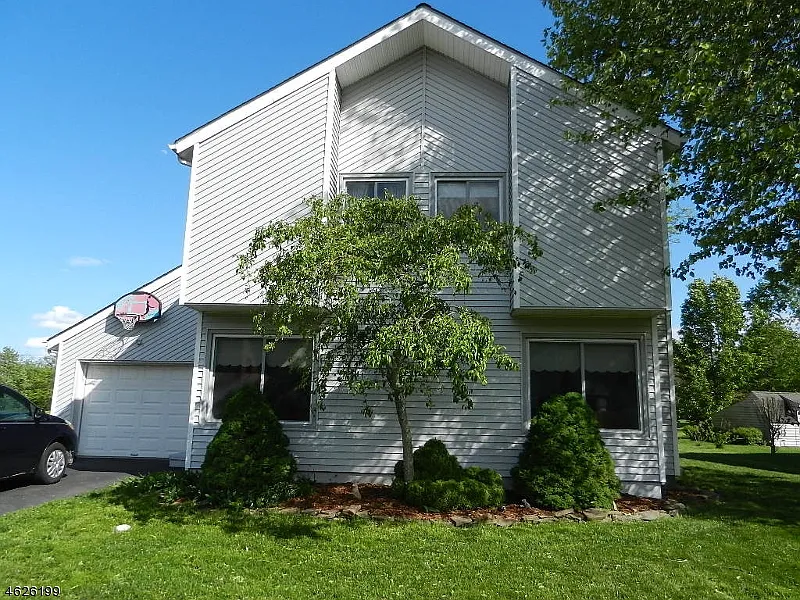 7 Longfield Dr photo 1