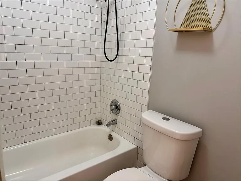 1059 Mariners Dr — Photo 17