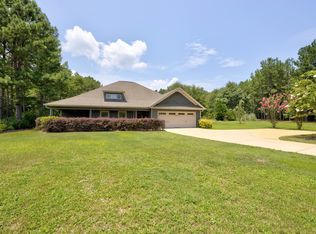 916 Greenburt Rd, Seale, AL 36875
