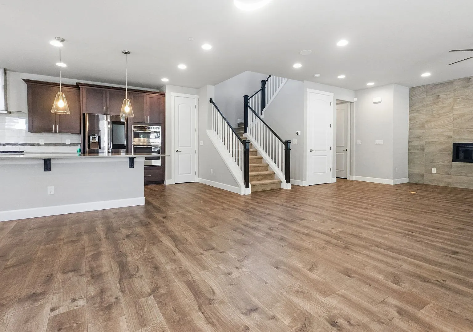 Bothell Home with ADU and Strong Rental Potential — Photo 4
