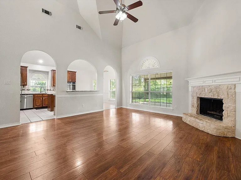 7700 Buccaneer Cir — Photo 18