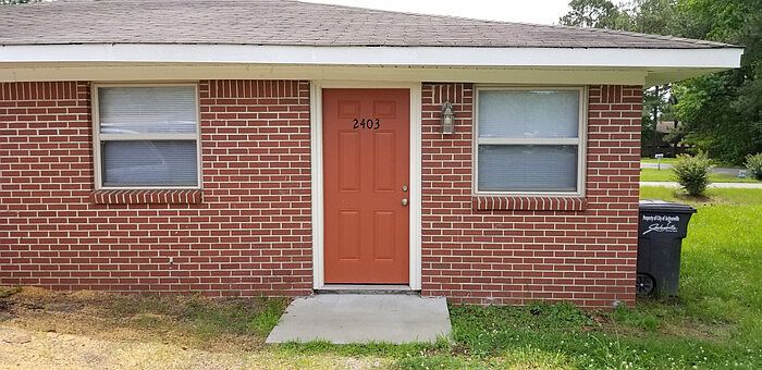 1st image of 2403 Memorial Dr