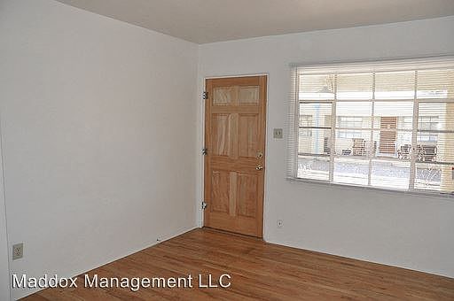 5th image of 510 Adams St NE